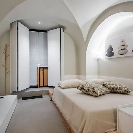 De Felice Apartment *